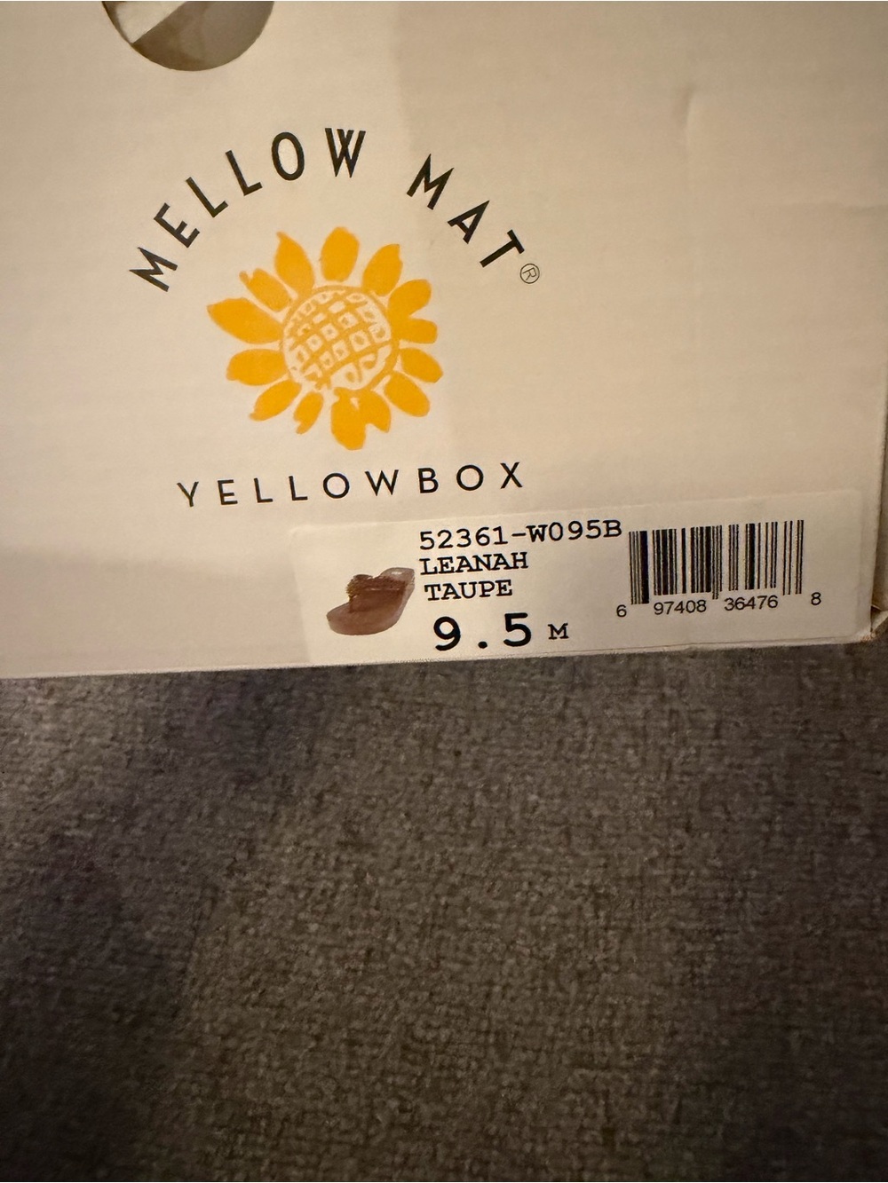 NIB Yellow Box Gold Beaded Wedge Thong Sandals - Picture 4 of 7